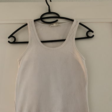 Canotta crop bianca BERSHKA S