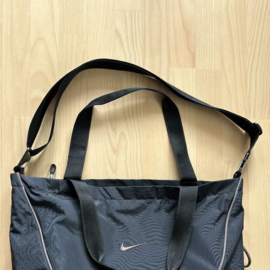 Nike Sportwear Essentials Tote Black