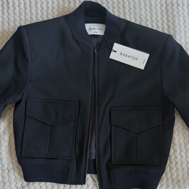 Schwarze Bomberjacke Babaton Aritzia