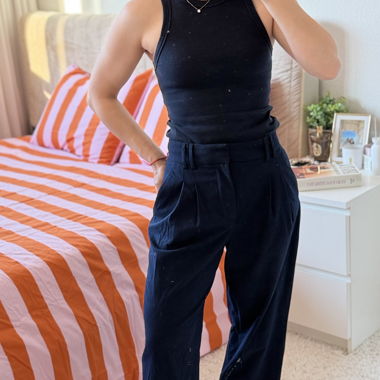 Schwarze Stoffhose ZARA