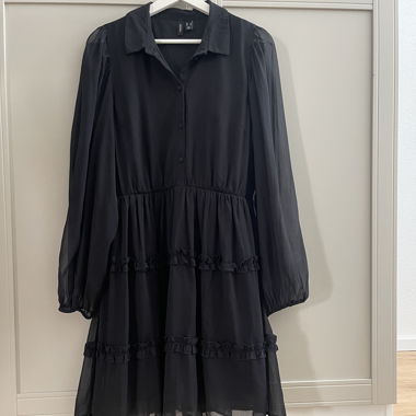 Black shirt dress