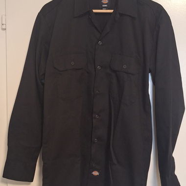 Black shirt