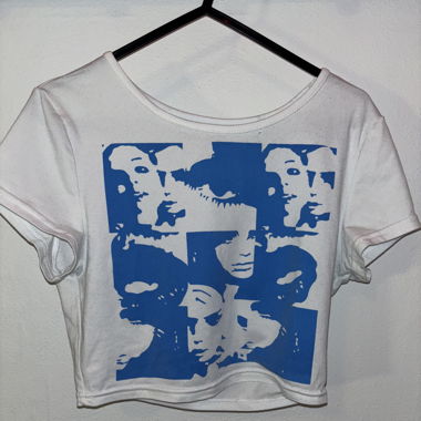 crop top blanc et bleu 