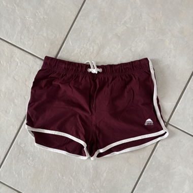 Bordeaux Shorts Damen