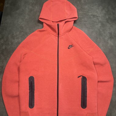 Veste de Nike tech rouge 