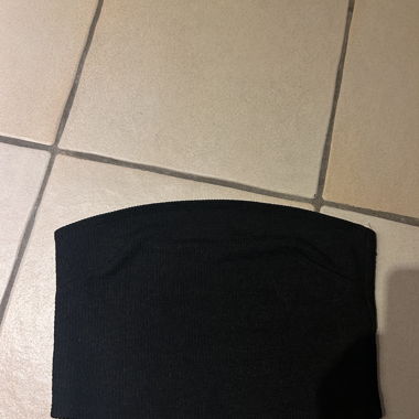 Schwarzes Bandeau aus Strick