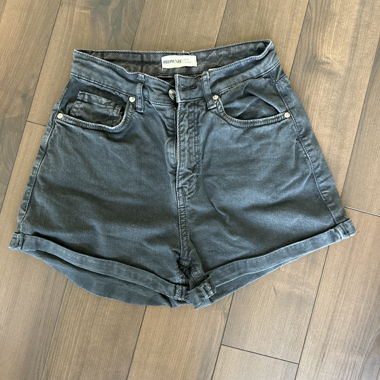 short en jeans noir