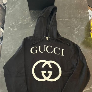 Pull Gucci