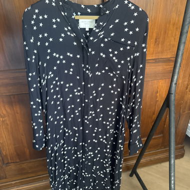 Robe midi à étoiles manches longues