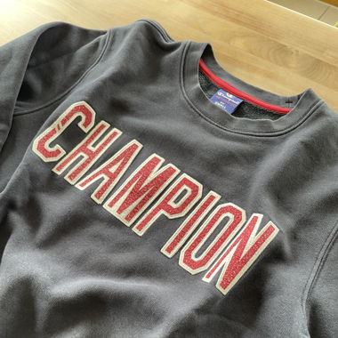 Vintage 2000er Champion Spellout Sweatshirt Grösse S