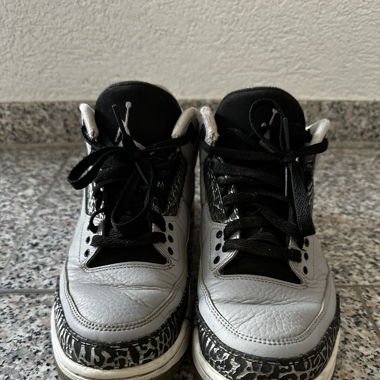 Jordan 3 Wolf Grey Grösse 40.5