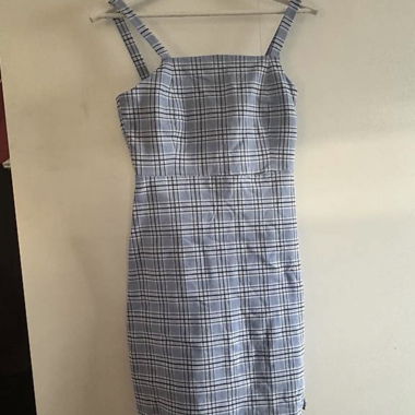 Robe à bretelles à carreaux