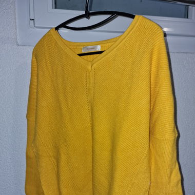 Gelber Mcloren pulli