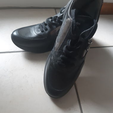Schwarze Leder-Sneaker Casual