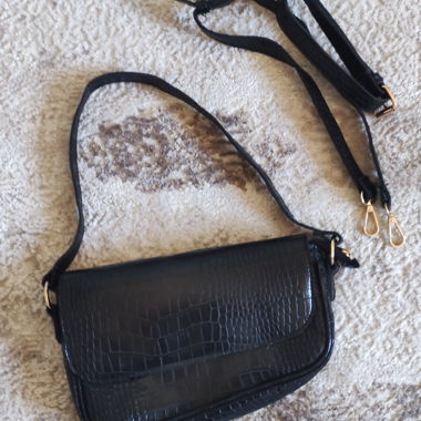 Schultertasche Schwarz