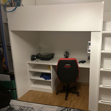 Lit enfant avec bureau intégré 