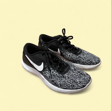 Nike Running Shoes Size 40