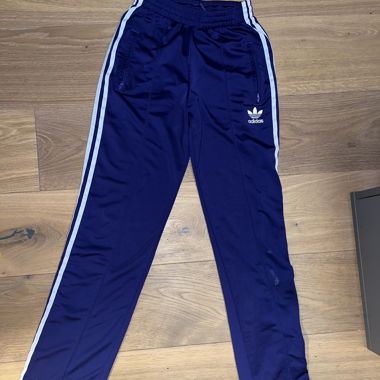 Pantalone da allenamento Adidas viola