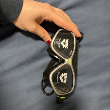 Arena swimming goggles