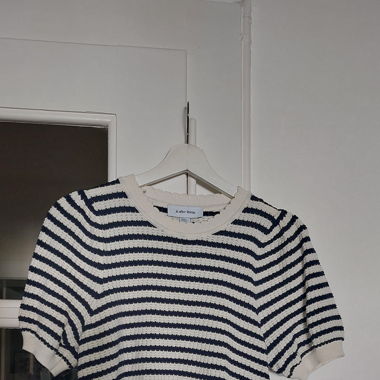 Top a righe lavorato a maglia