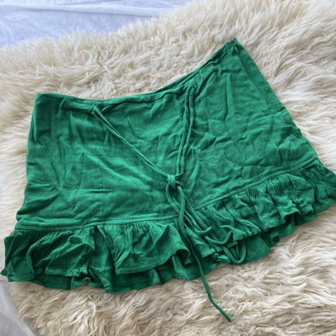 Short skirt