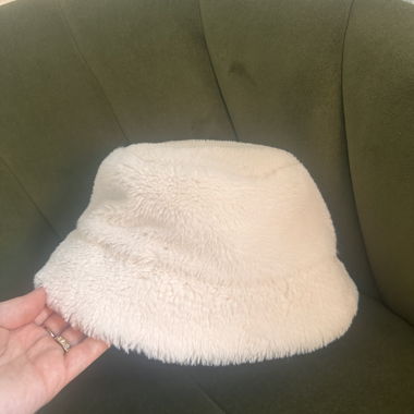 Chapeau bob en peluche H&M