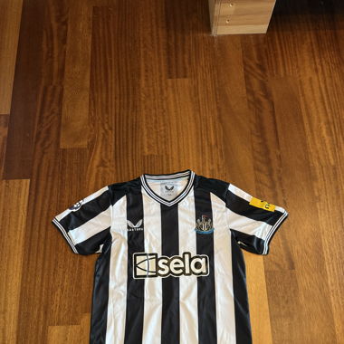 New Castle Trikot