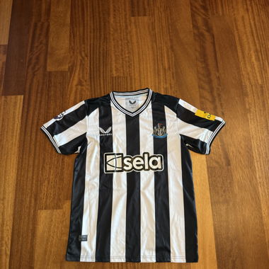 New Castle Trikot