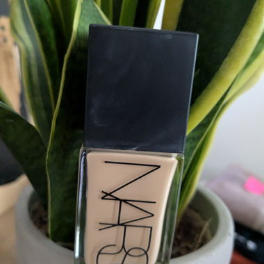 NARS Light Reflecting Foundation