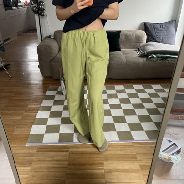 h&m green linen pants 🌿