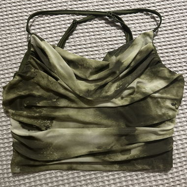 Haut court vert olive