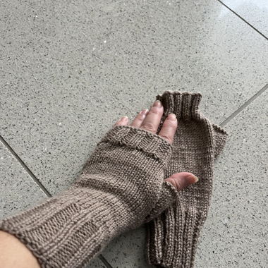 Handarbeit Damen Handschuhe neu