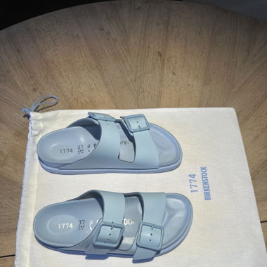 Birkenstock stocks 37 modèle 1774 comme neuf