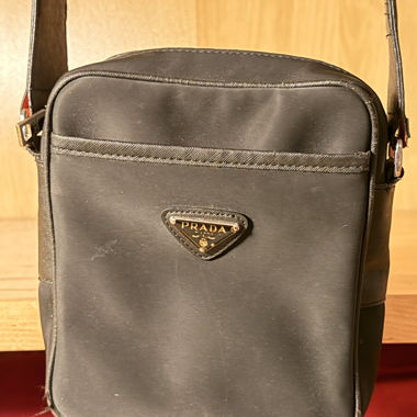 Prada Umhaengetasche