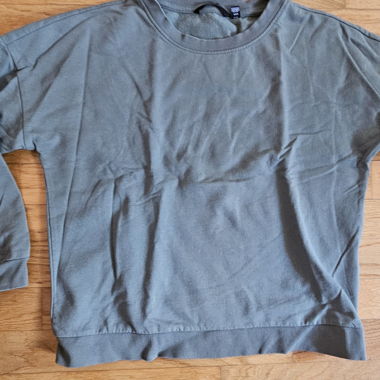 Pull vert olive
