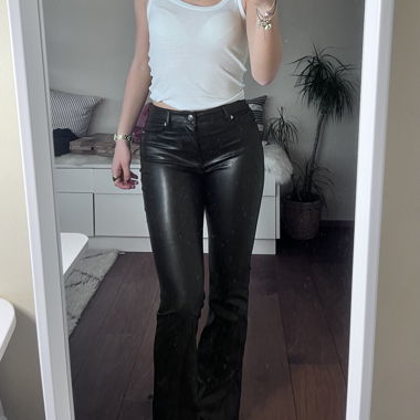 pantalon en cuir noir