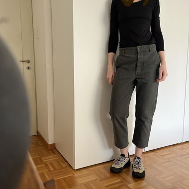 Cos Hose dunkelgrün