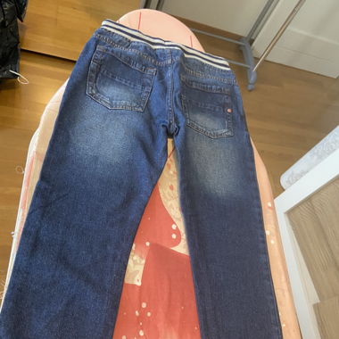 Pantalon pour enfants 10-11 ans.