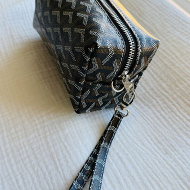 Schwarze Go.. Kosmetiktasche