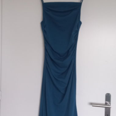Abito lungo con spalline blu