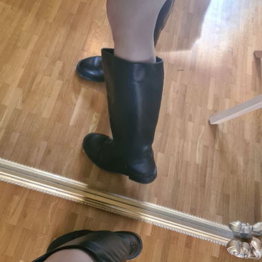 Schwarze Leder-Stiefel (37)
