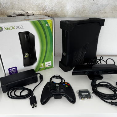 Xbox 360 Slim 4GB OVP Kinect