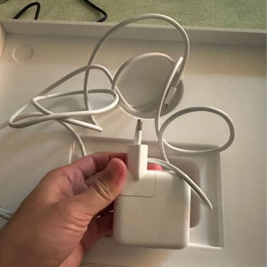 MacBook Ladegerät 