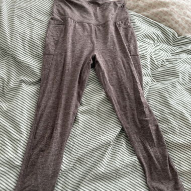 Pink / purple yoga pants