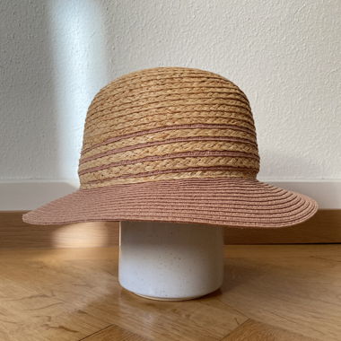Bellissimo cappello da spiaggia