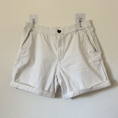 White Zara shorts