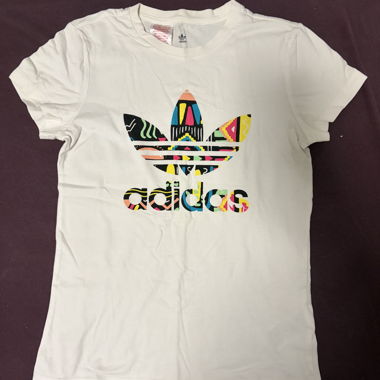 Adidas T-shirt with colourful Trefoil logo 12-13 years