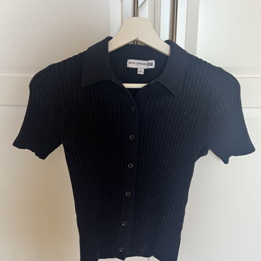 Schwarzes Ripp-Top Uniqlo x Inès De La Fressange