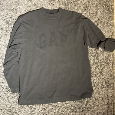 Sweat noir YZY x GAP x Balenciaga