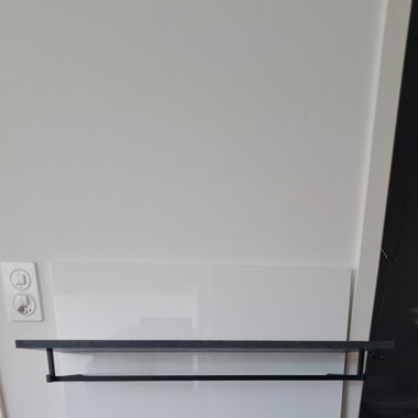 Garderobe m. Haken, Kleiderstange, Ablagefläche